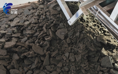 污水廠處理的泥餅出現(xiàn)“溏心”問題？-青島仕駿